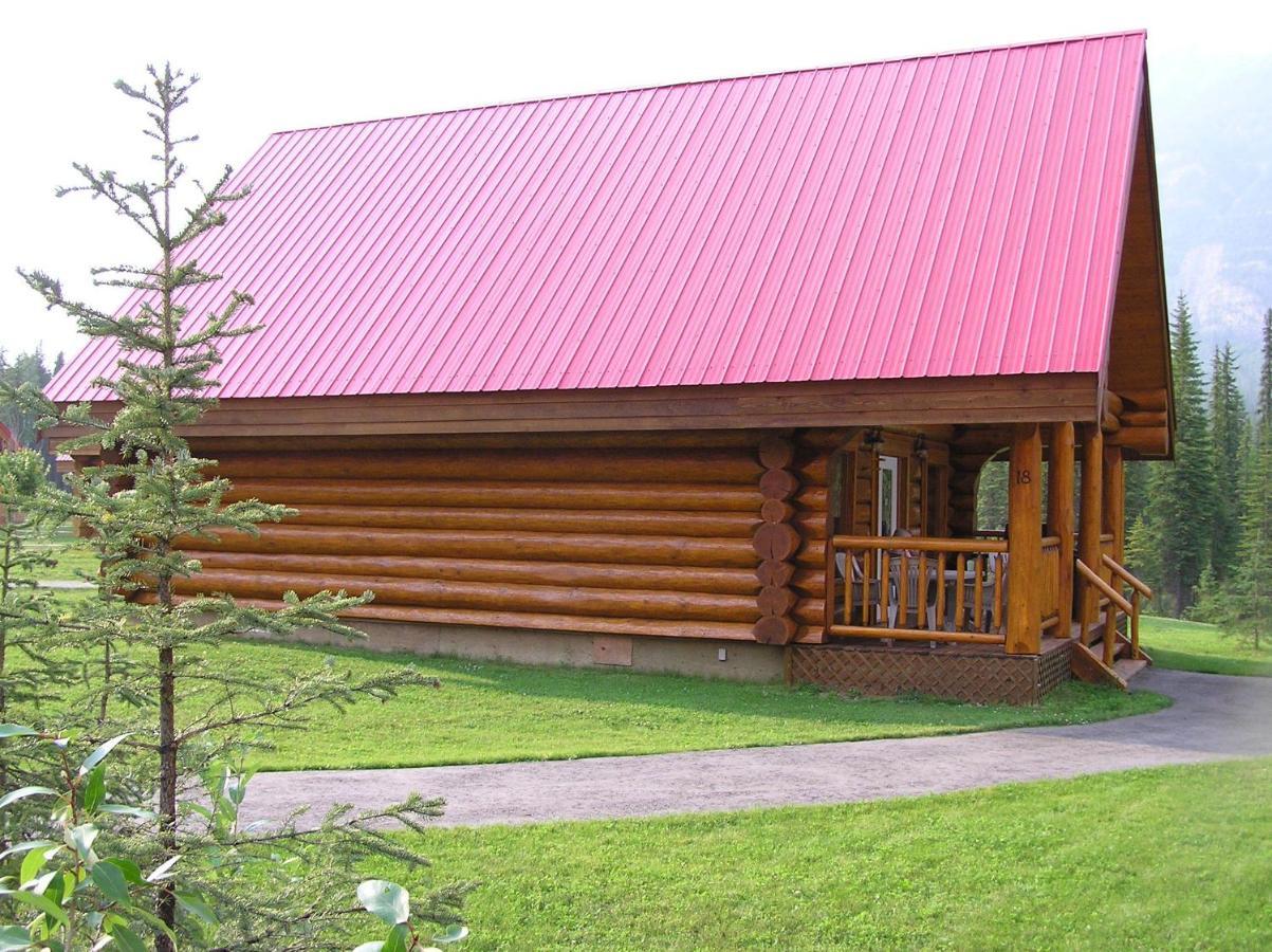 Willa Yoho Chalets Golden Zewnętrze zdjęcie