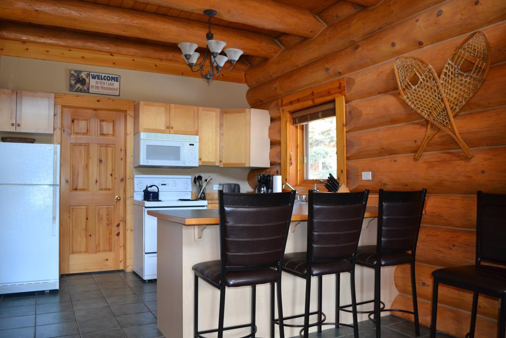 Willa Yoho Chalets Golden Zewnętrze zdjęcie