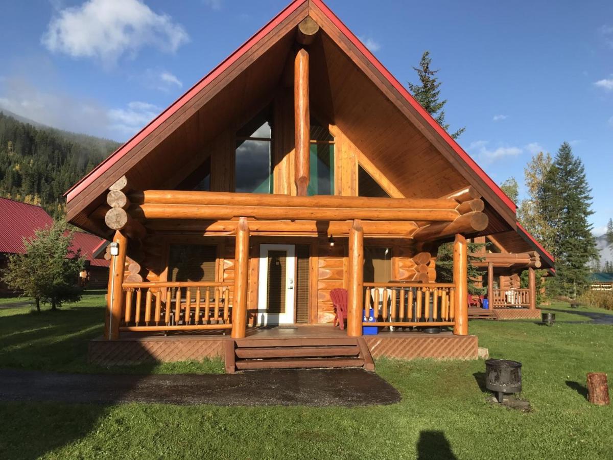 Willa Yoho Chalets Golden Zewnętrze zdjęcie